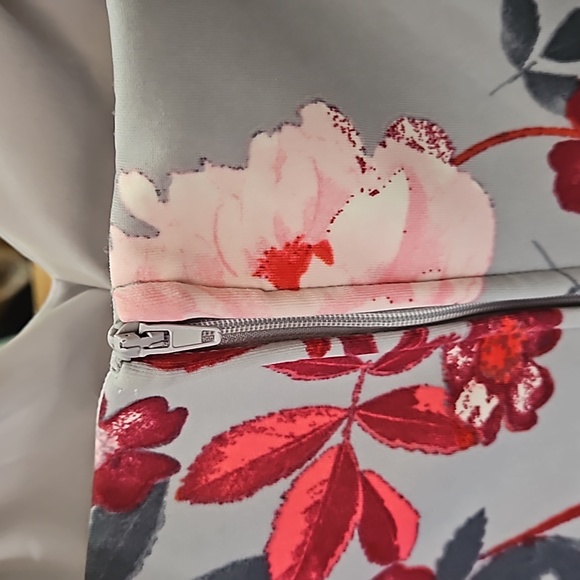 Size 8 short floral strapless fit and flare homecoming or juniors party dress - Picture 8 of 9